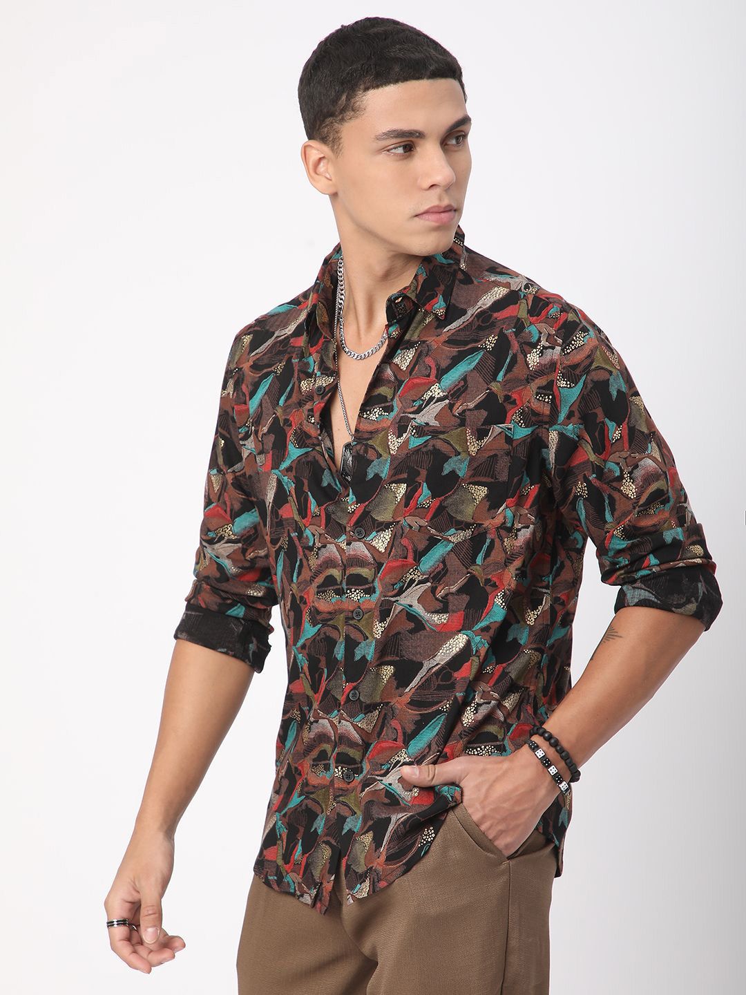 VASTRADO Men Abstract Printed Classic Slim Fit Opaque Cotton Casual Shirt