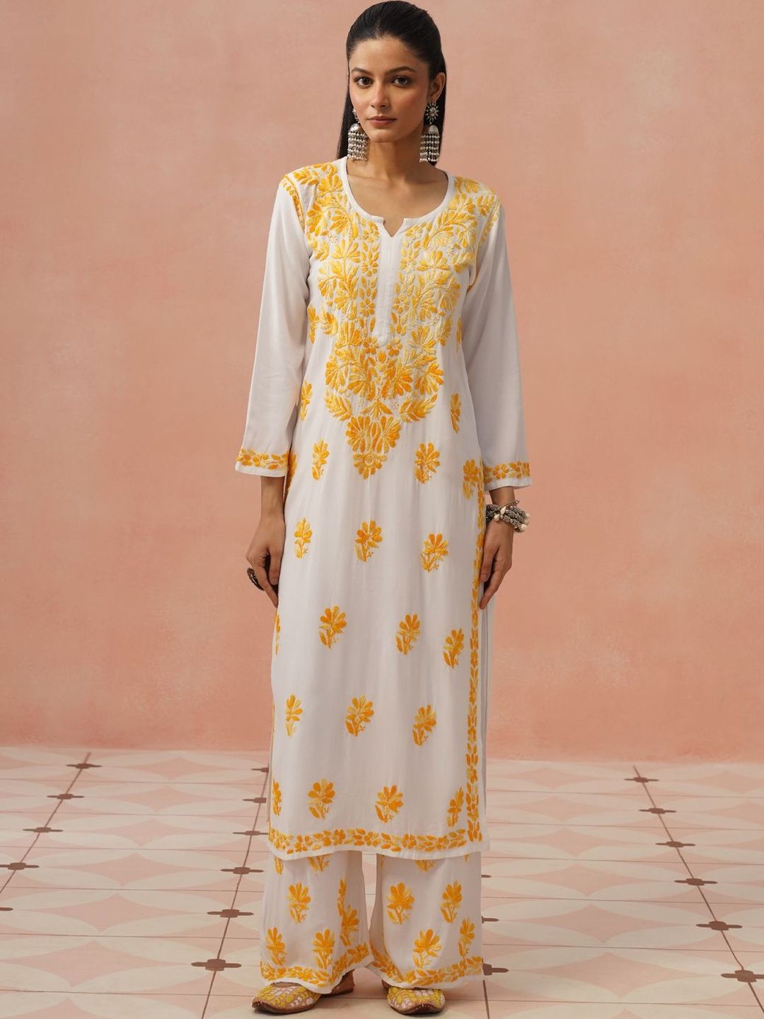 Rumah Chikankari Kurta Chikankari Biasa Wanita dengan Seluar