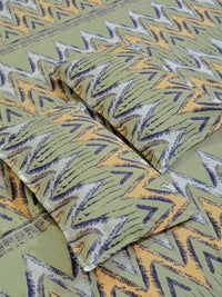Myntra Elegant Homes Green Geometric 300 TC King Double Bedsheet with 2 Pillow Covers