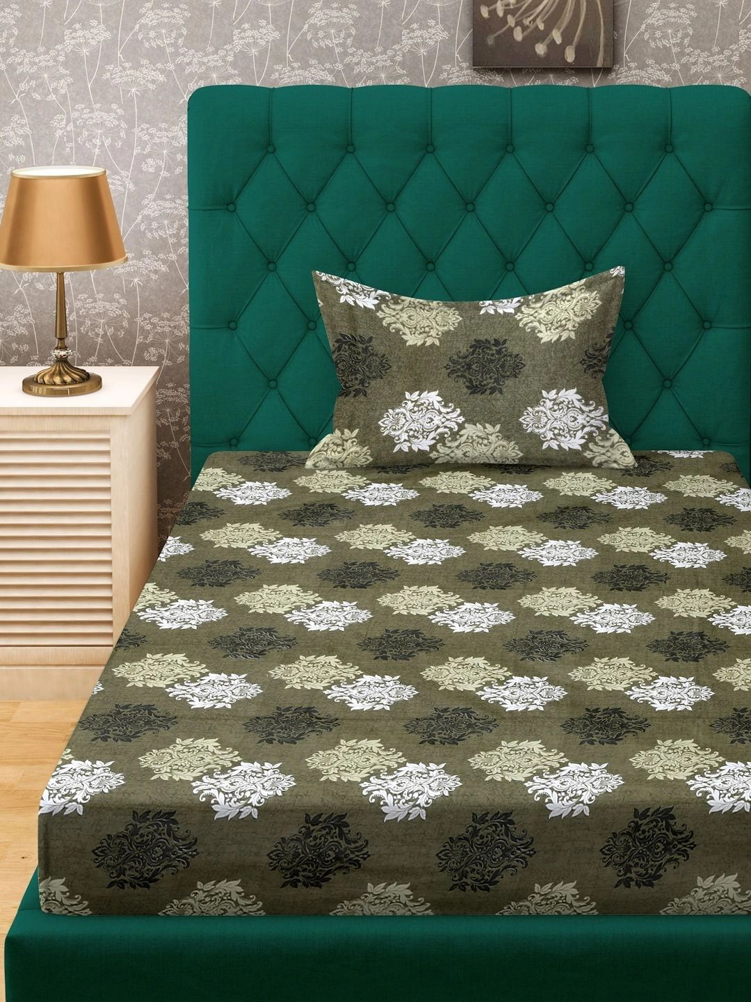 Myntra Elegant Homes Hijau Zaitun & Bunga Putih 400 TC Cadar Single dengan 1 Sarung Bantal
