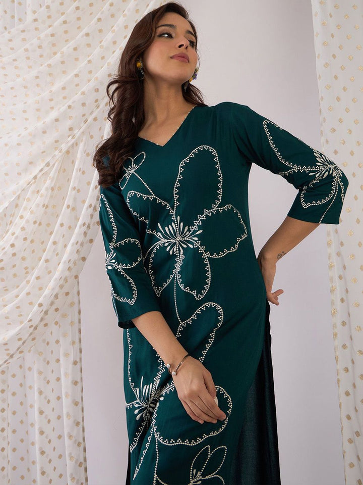 Indo Era Women Floral Embroidered Regular Thread Work Kurta with Palazzos