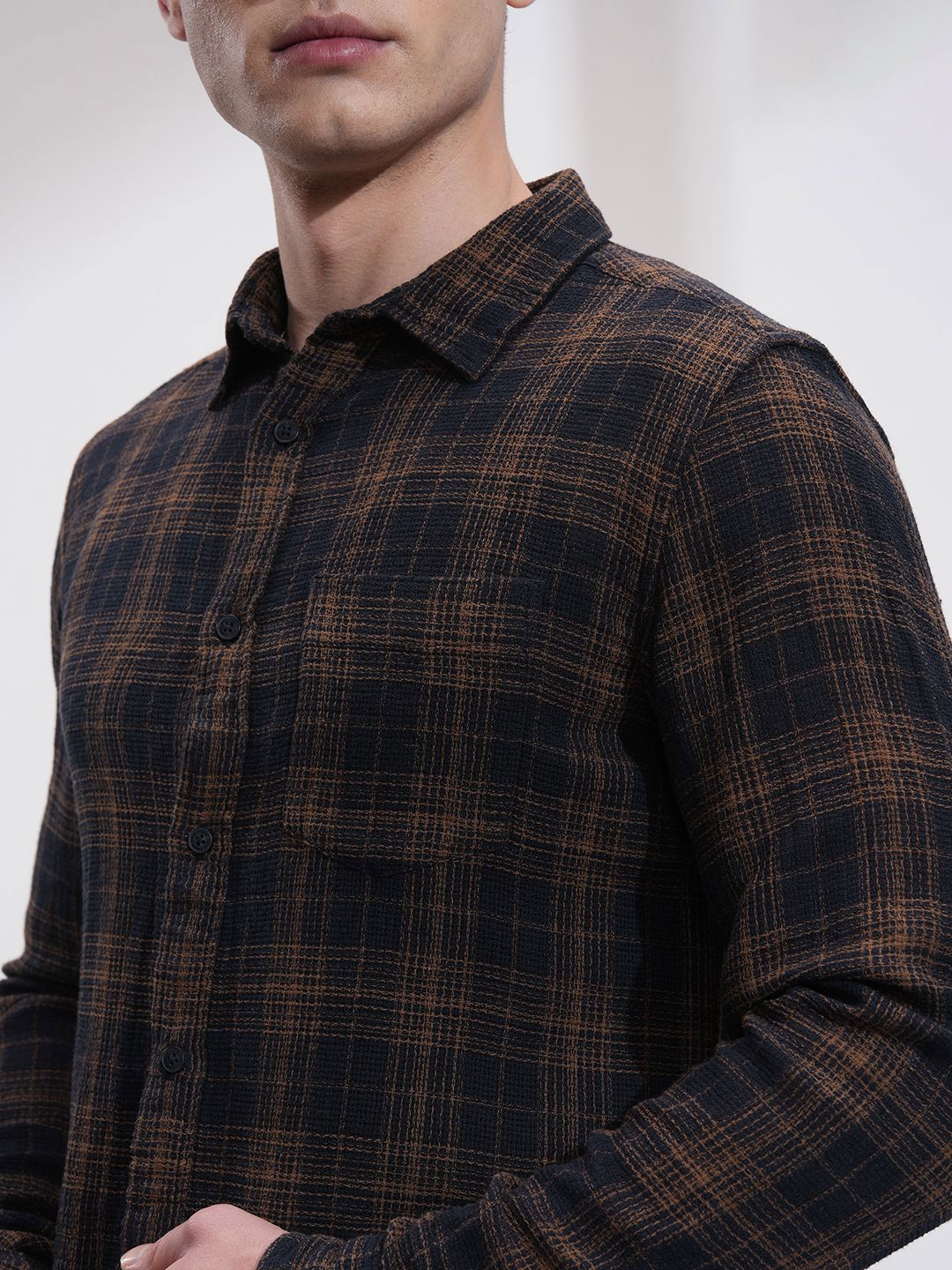 HIGHLANDER Men Slim Fit Opaque Checked Casual Shirt