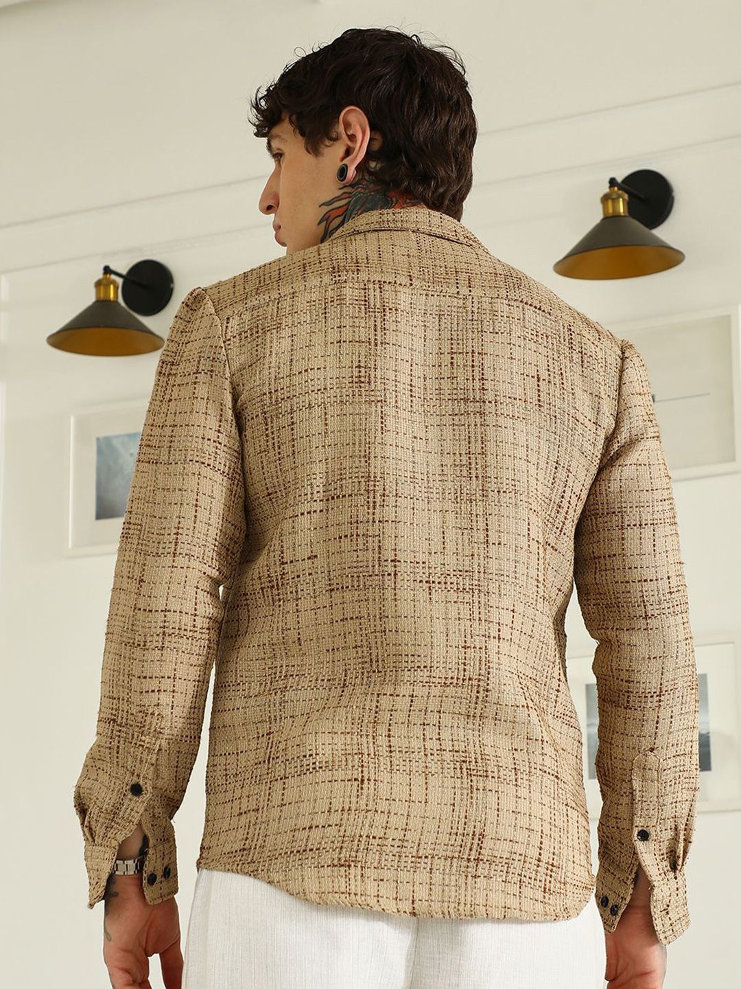 Campus Sutra Comfort Textured Spread Collar Casual Shirt