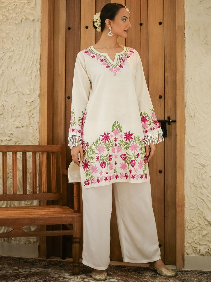 HOUSE OF KARI Falak Kashmiri Embroidered Flared Sleeves Thread Work Cotton Straight Kurta