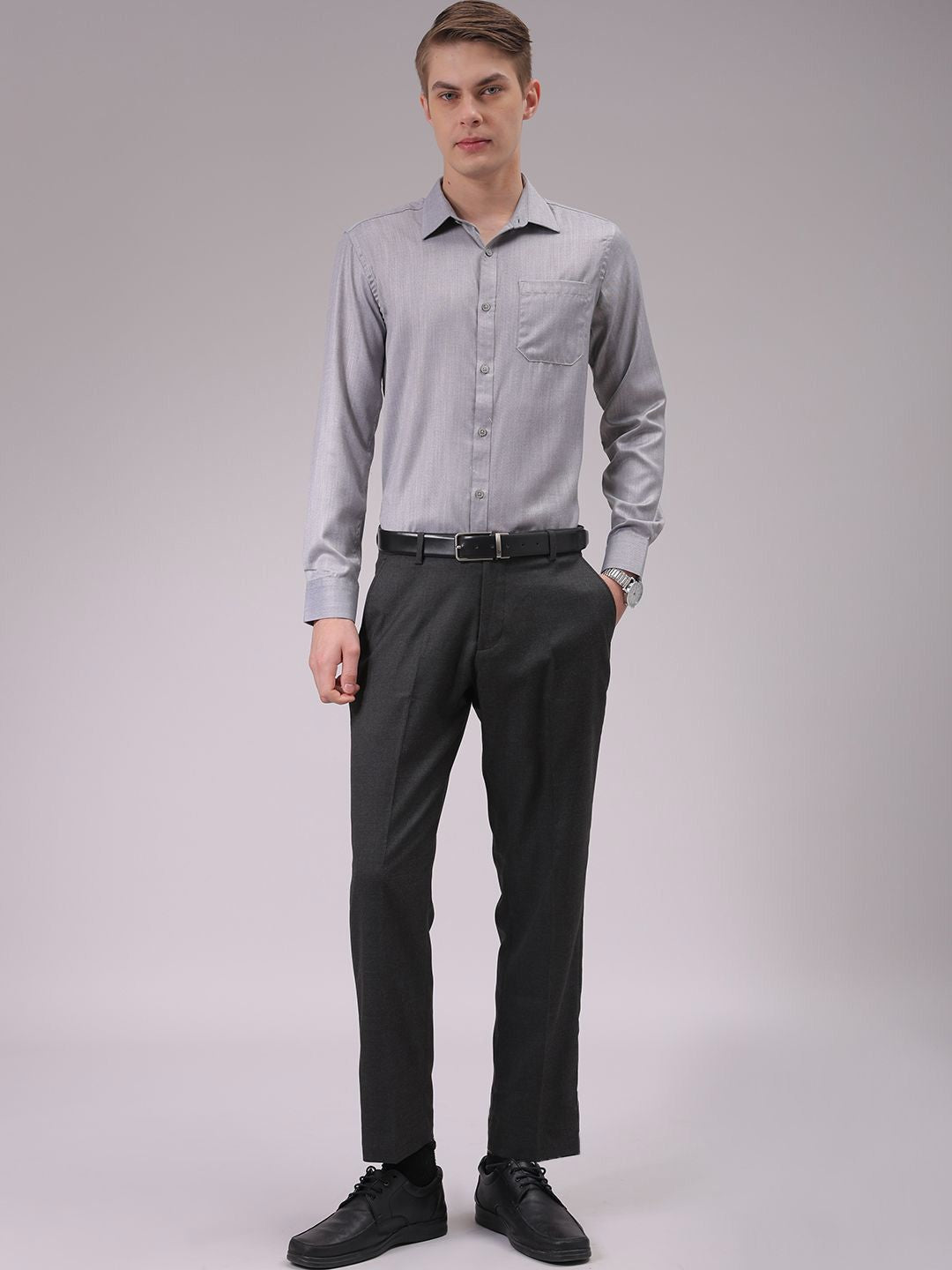 The Indian Garage Co. X Luxe Men Cutaway Collar Solid Slim Fit Formal Shirt