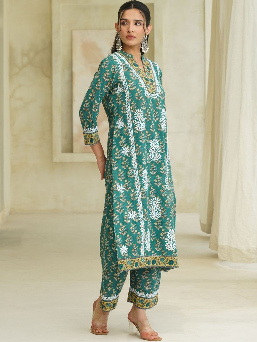 House of Chikankari Women Floral Printed Regular Pure Cotton Kurta with Set