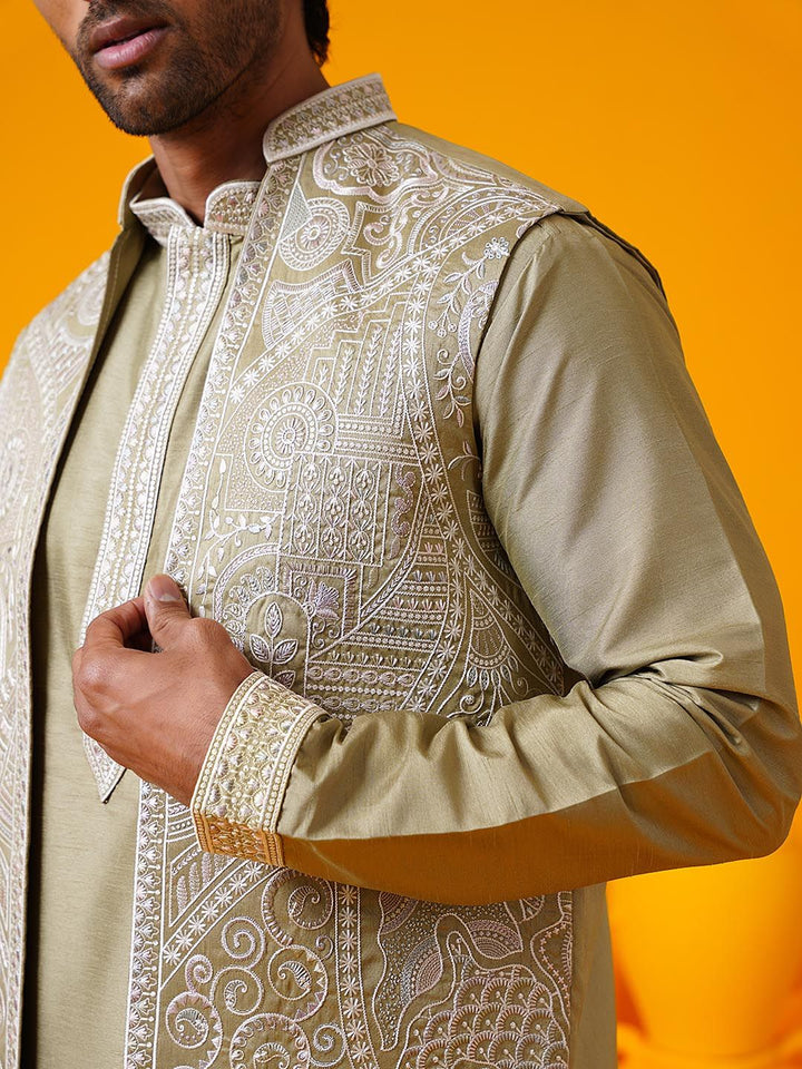SOJANYA LUXE Motif Etnik Bersulam Kolar Mandarin Kurta Lurus & Seluar & Jaket