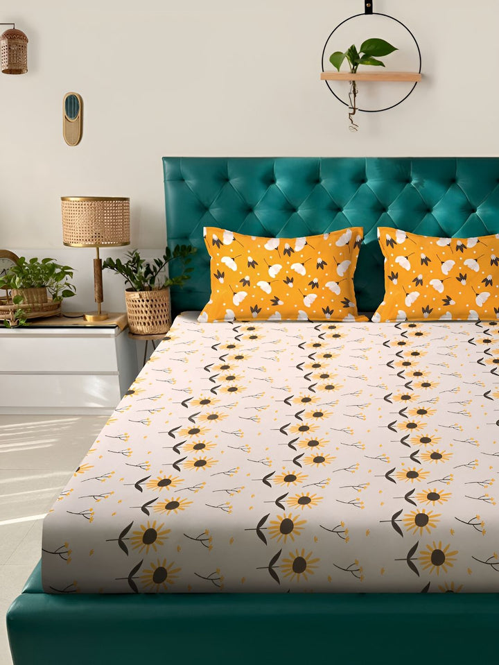 KLOTTHE Peach Floral Cotton 300 TC Fitted King Fine Bedsheet with 2 Pillow Covers-98 x 89 inches