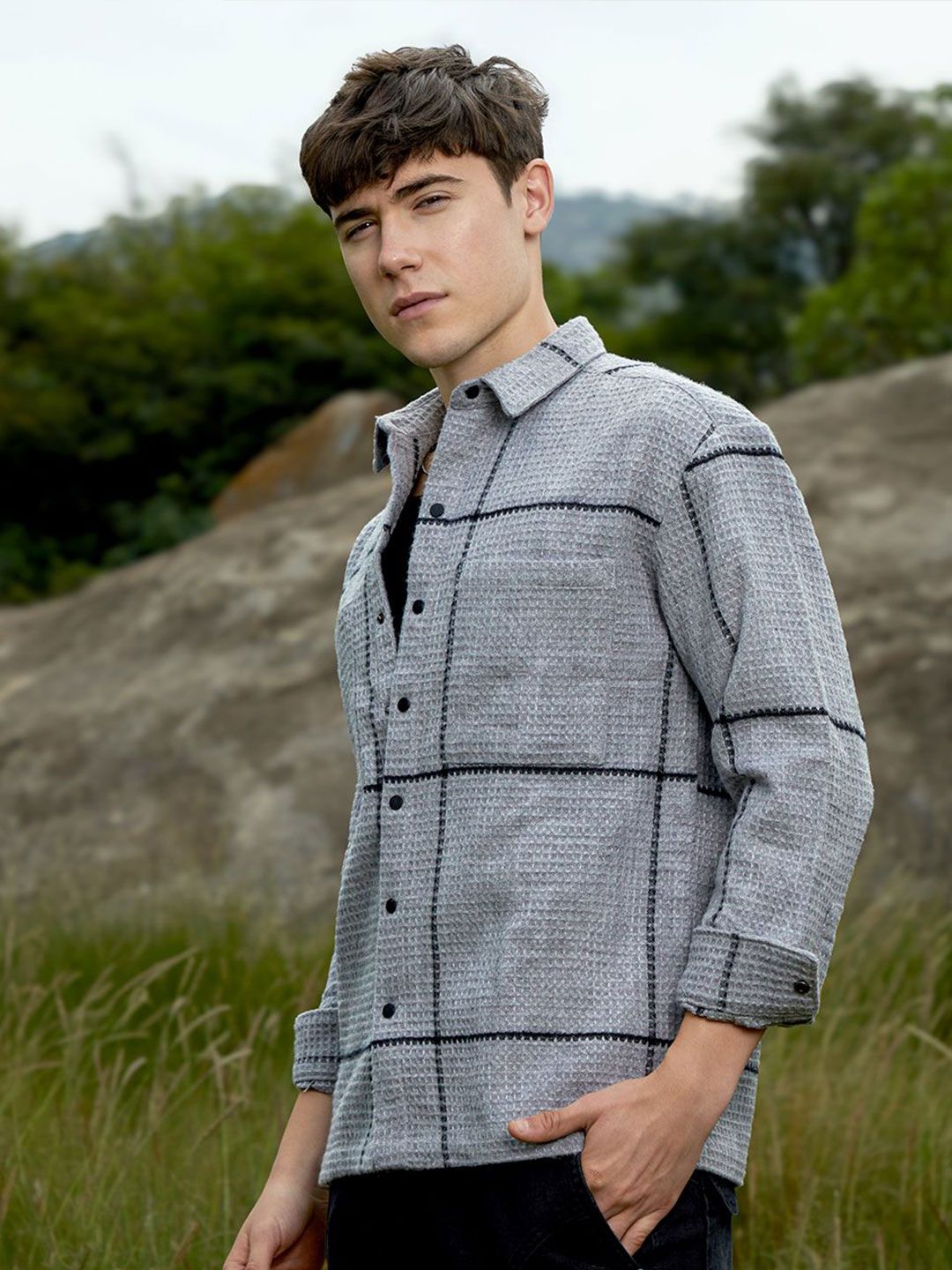 Campus Sutra Men Comfort Opaque Checked Casual Shirt
