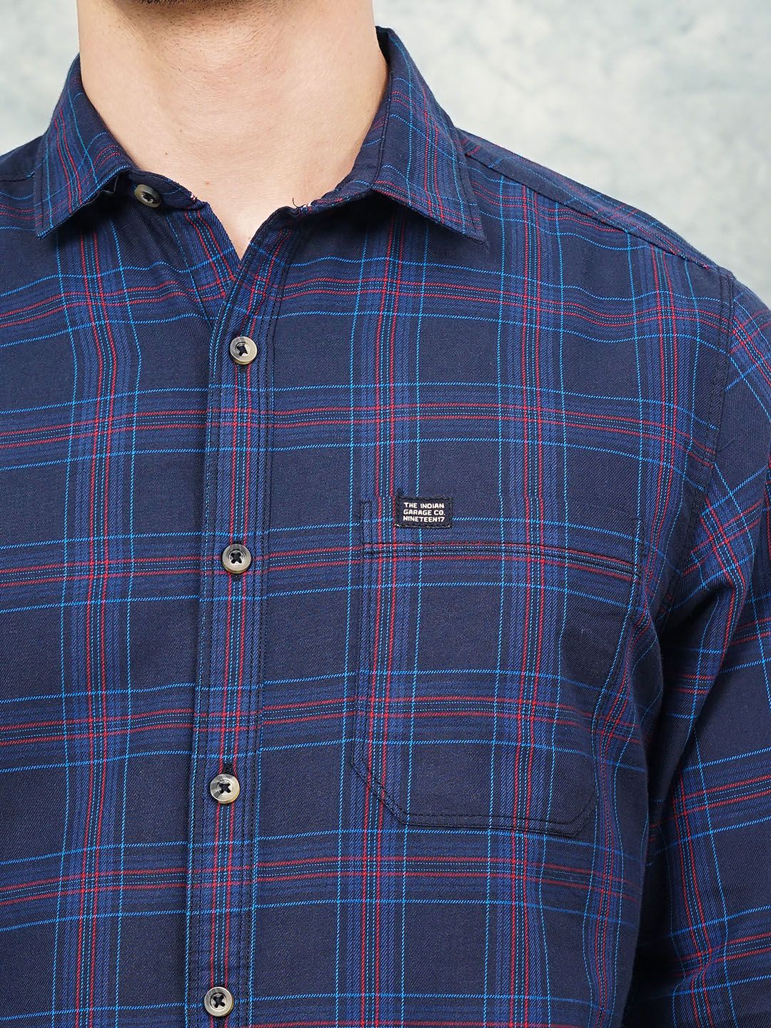 The Indian Garage Co Men Navy Blue  Red Slim Fit Checked Casual Shirt