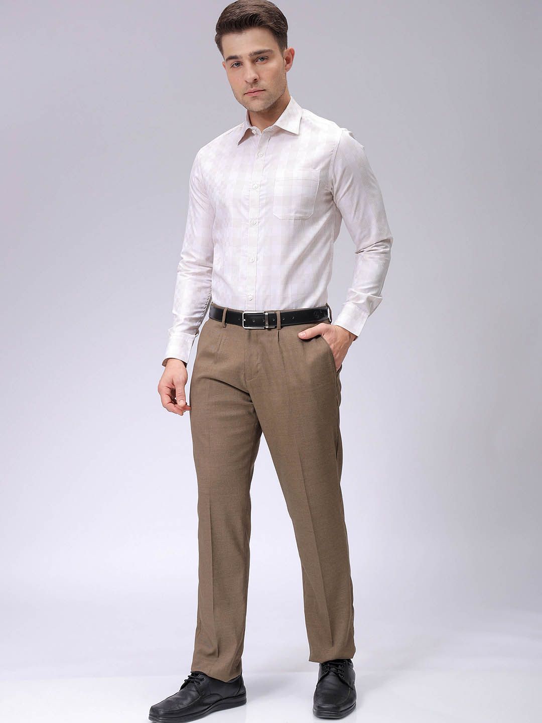 The Indian Garage Co. X Luxe Men Spread Collar Checked Slim Fit Formal Shirt