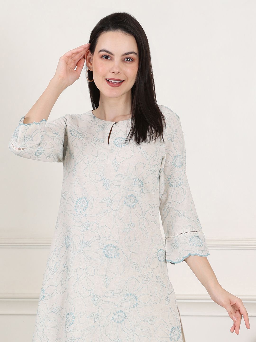 W Women Thread Work Kurta