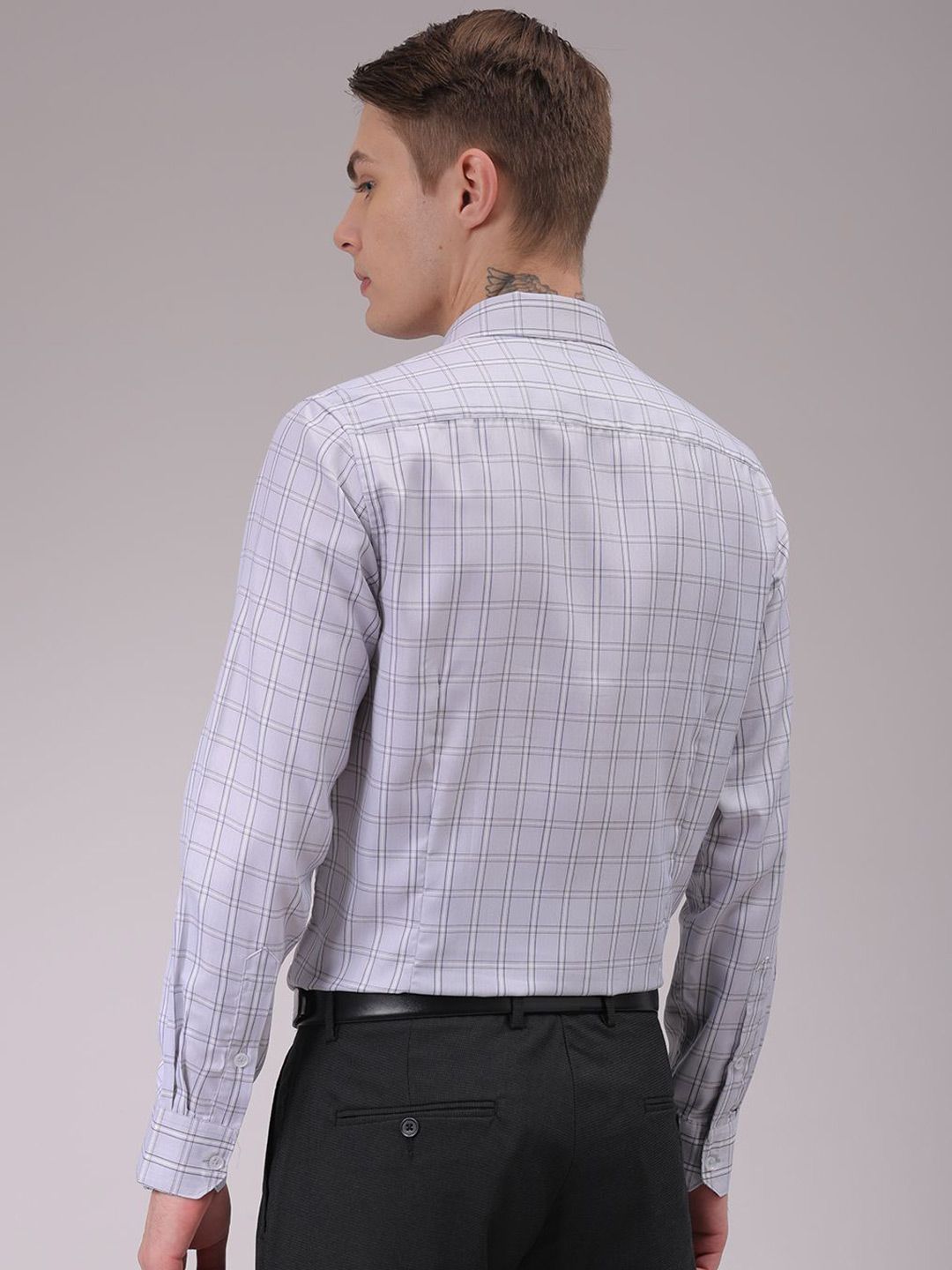 The Indian Garage Co. X Luxe Men Cutaway Collar Checked Slim Fit Formal Shirt