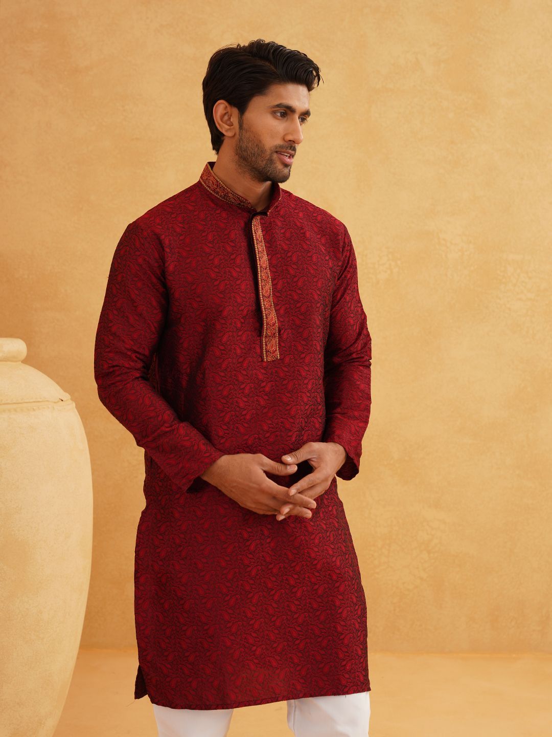 SOJANYA Paisley Woven Design Mandarin Collar Straight Kurta
