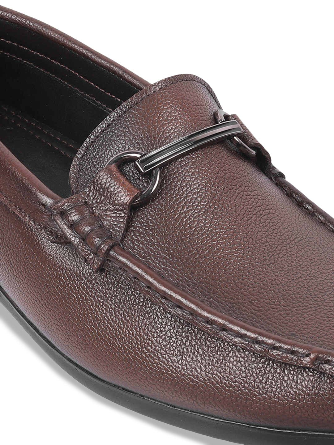 Mochi Men Textured Leather Round Toe Formal Loafers