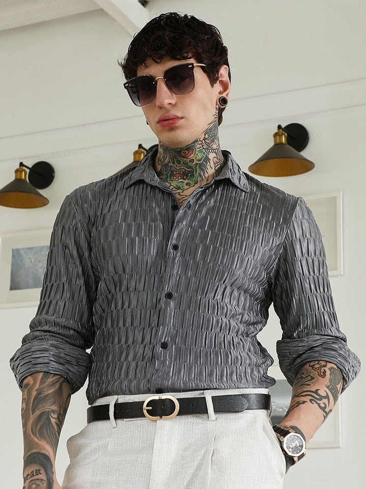 Campus Sutra Comfort Slim Fit Textured Spread Collar Casual Shirt