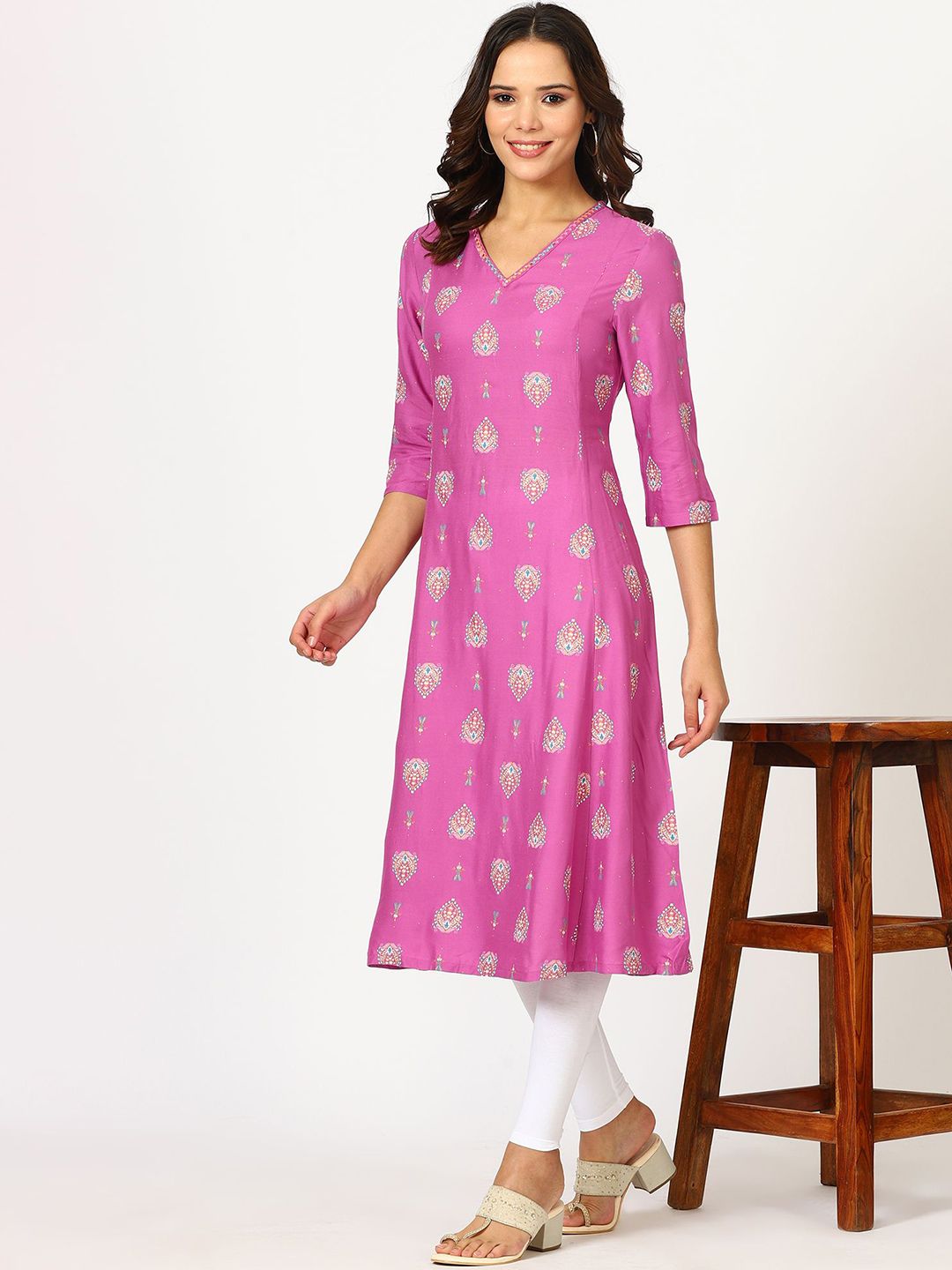 W Purple Ethnic Motifs Printed Thread Work V-Neck Straight Kurta