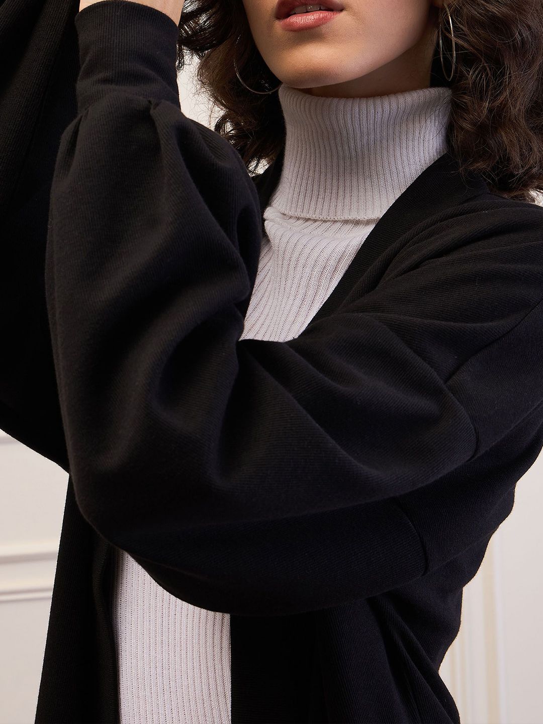 SASSAFRAS Self Design Open Front Longline Shrug