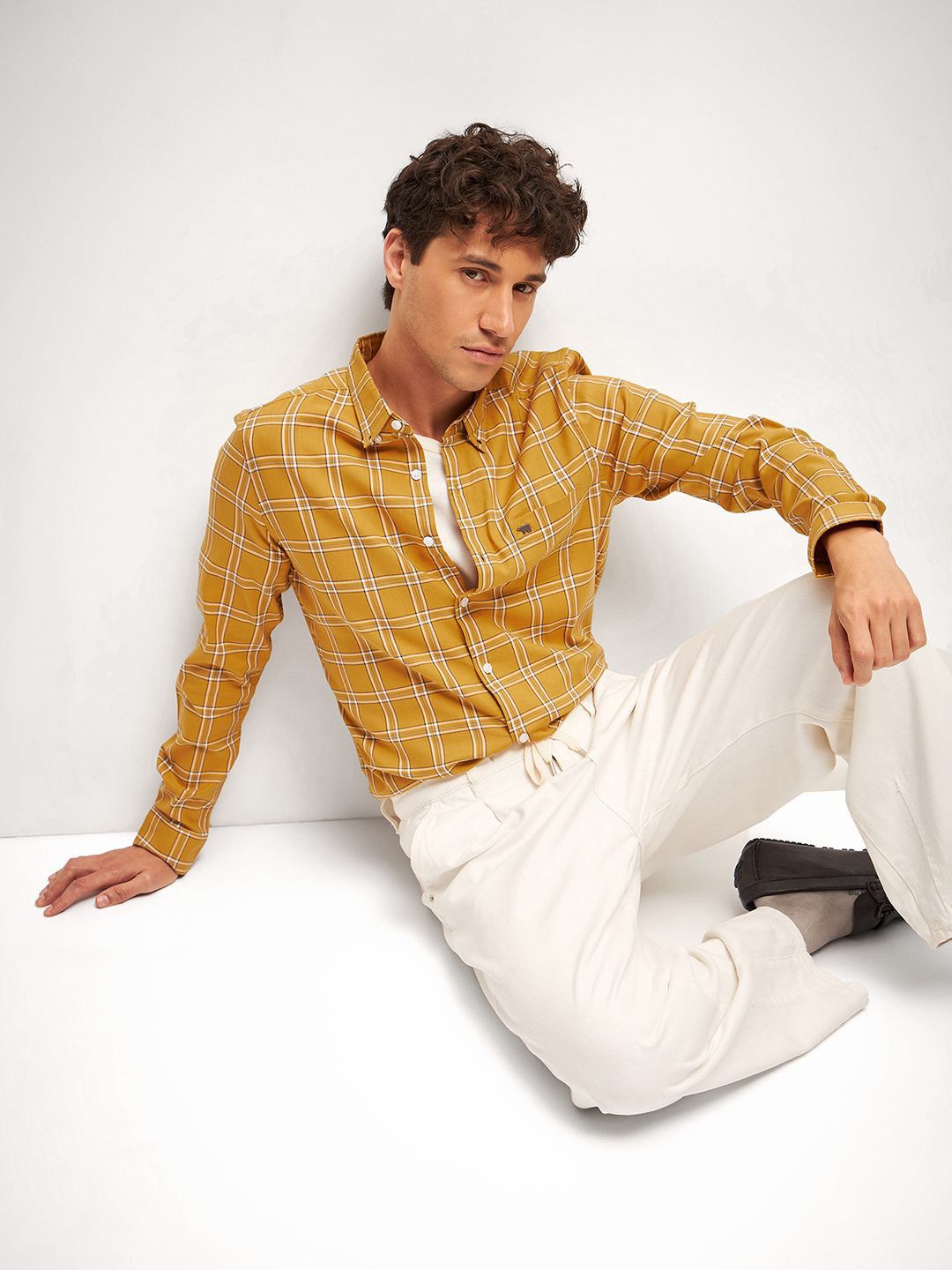 THE BEAR HOUSE Men Slim Fit Opaque Checked Casual Shirt