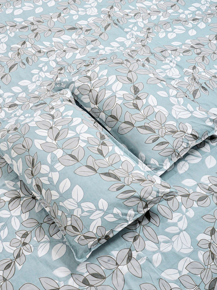 KLOTTHE Blue & White Printed 300 TC Double Bedsheet With 2 Pillow Covers- 2.5 m x 2.25 m