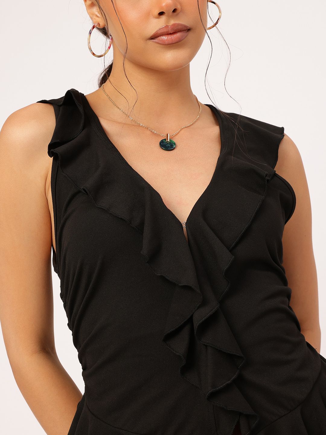 DressBerry Romantic Ruffles Sleeveless Top