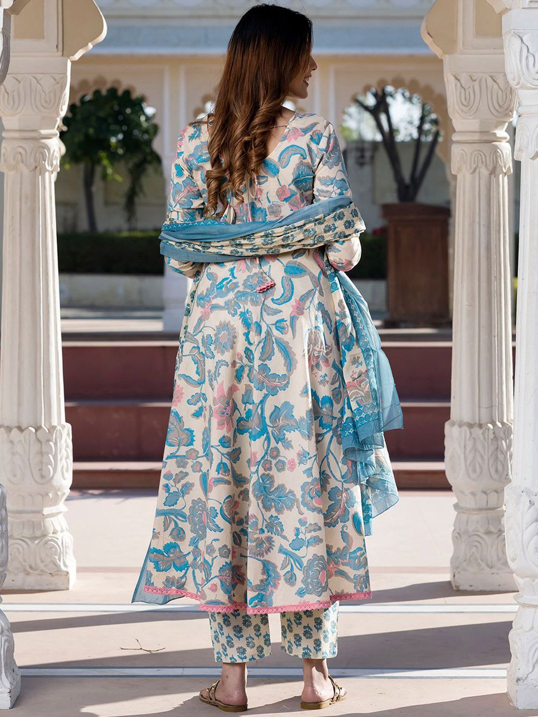 KALINI Women Floral Printed Regular Pure Cotton Kurta with Trousers & With Dupatta