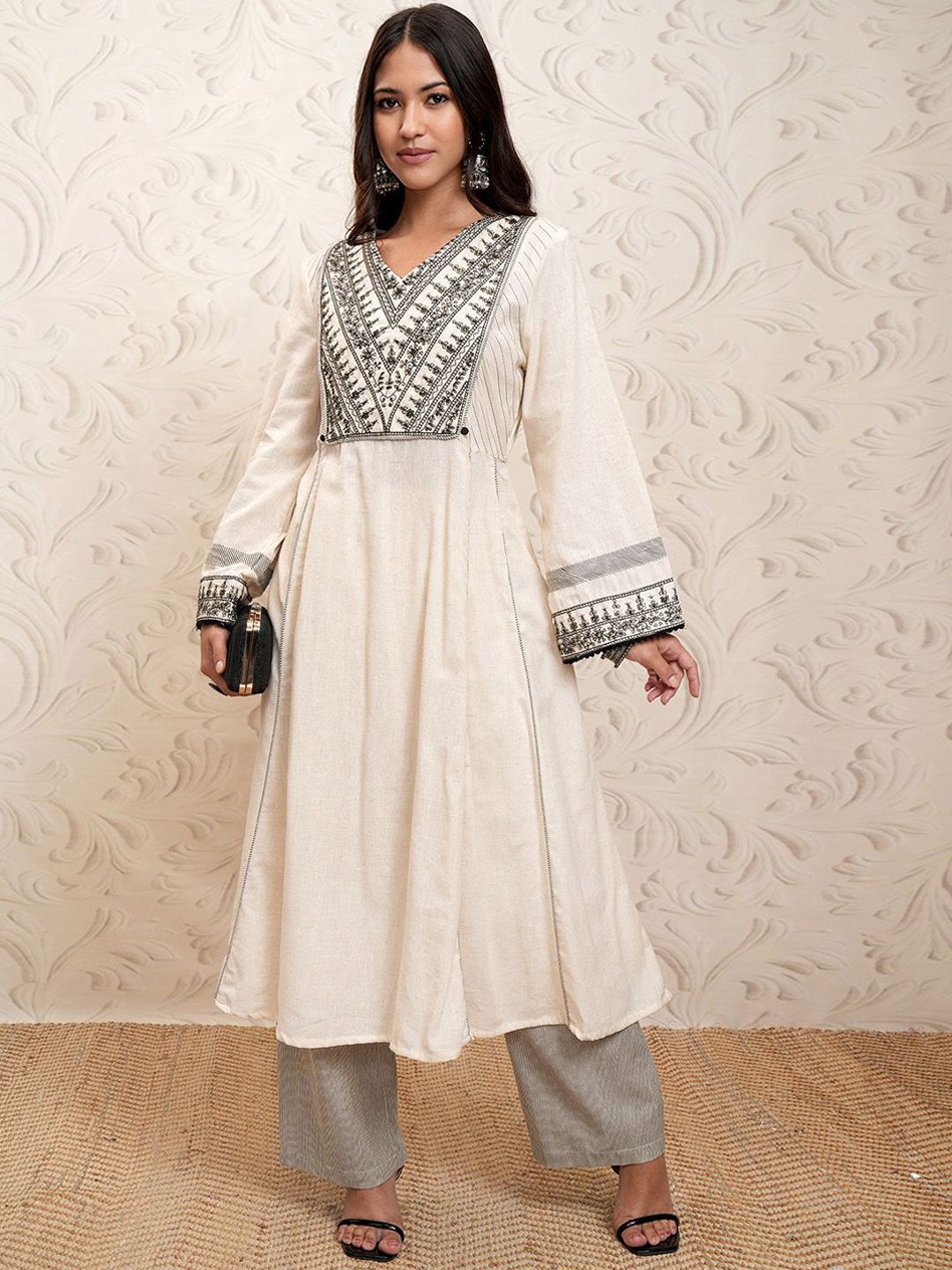Vishudh Floral Embroidered Panelled Sequinned Pure Cotton Kurta With Trousers