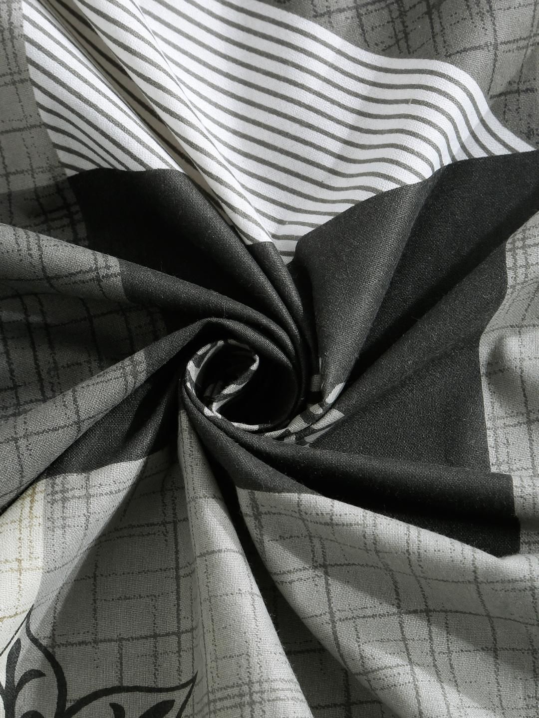 KLOTTHE Grey & Black Print King Bedsheet with 2 Pillow Covers