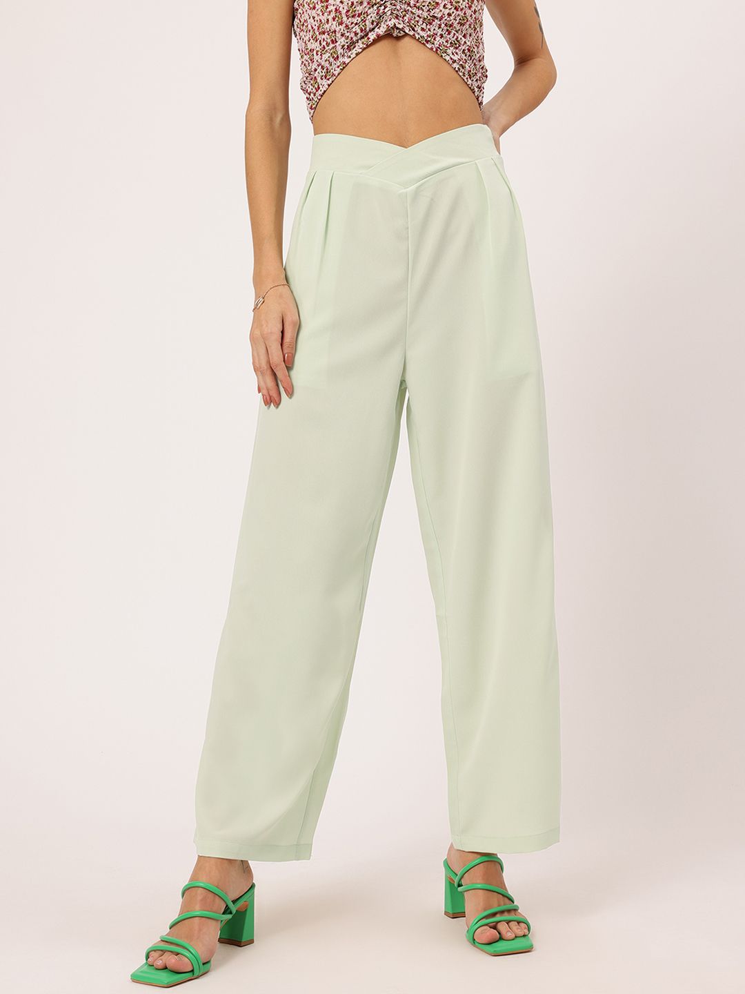 DressBerry Women Elegant Essence Stylised Waist High-Rise Pleated Trousers