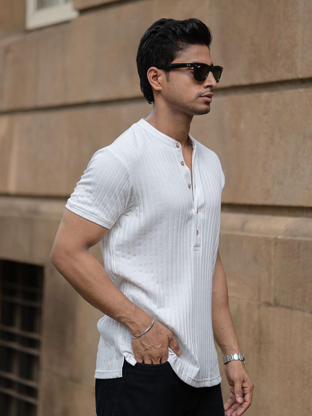 Powerlook Men White Henley Neck T-shirt