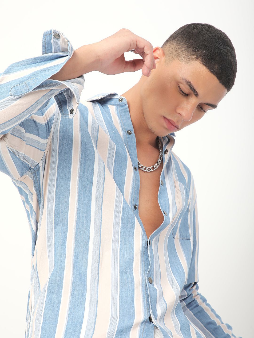 VASTRADO Men Classic Fit Spread Collar Multi Striped Cotton Casual Shirt