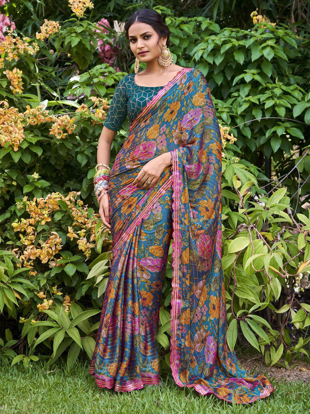 Saree mall Embellished Floral Printed Sarees