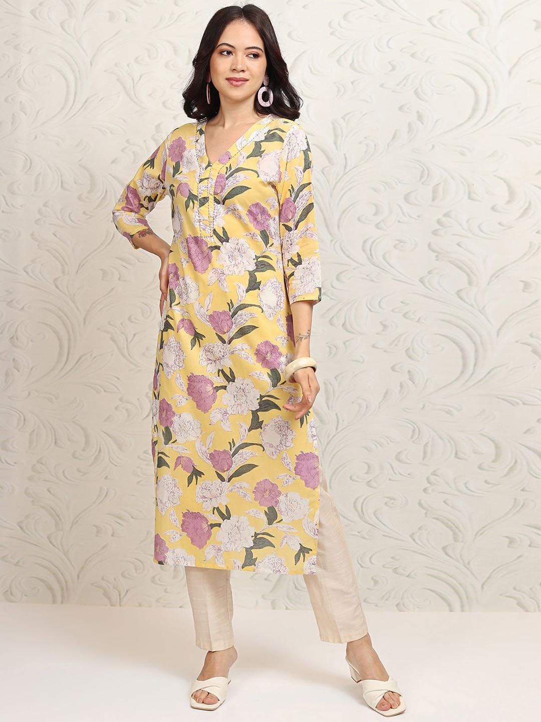 Vishudh Women Floral Printed Sequinned Kurta