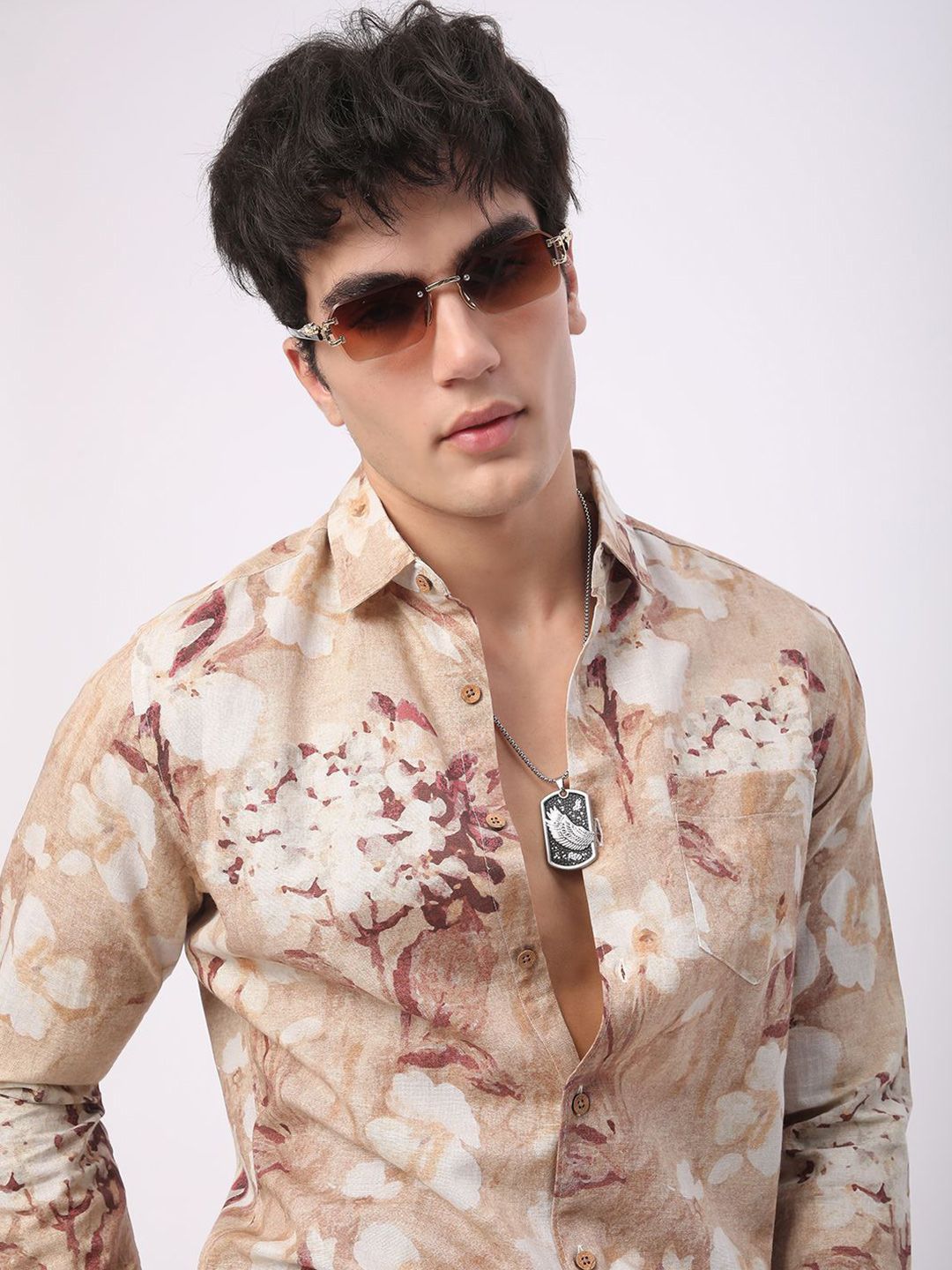 VASTRADO Men Classic Slim Fit Floral Opaque Printed Casual Shirt