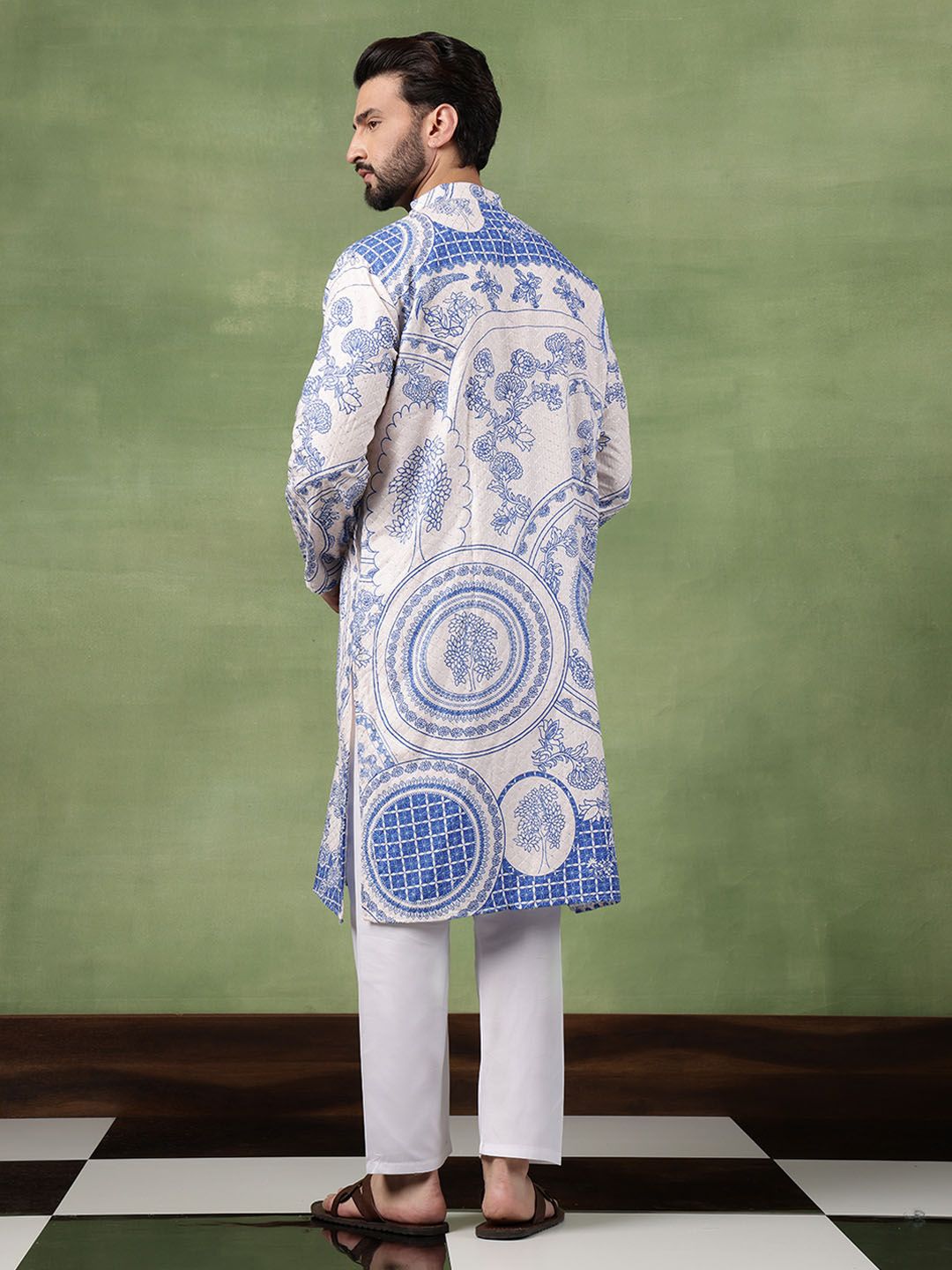 SOJANYA Men Ethnic Motifs Embroidered Thread Work Kurta
