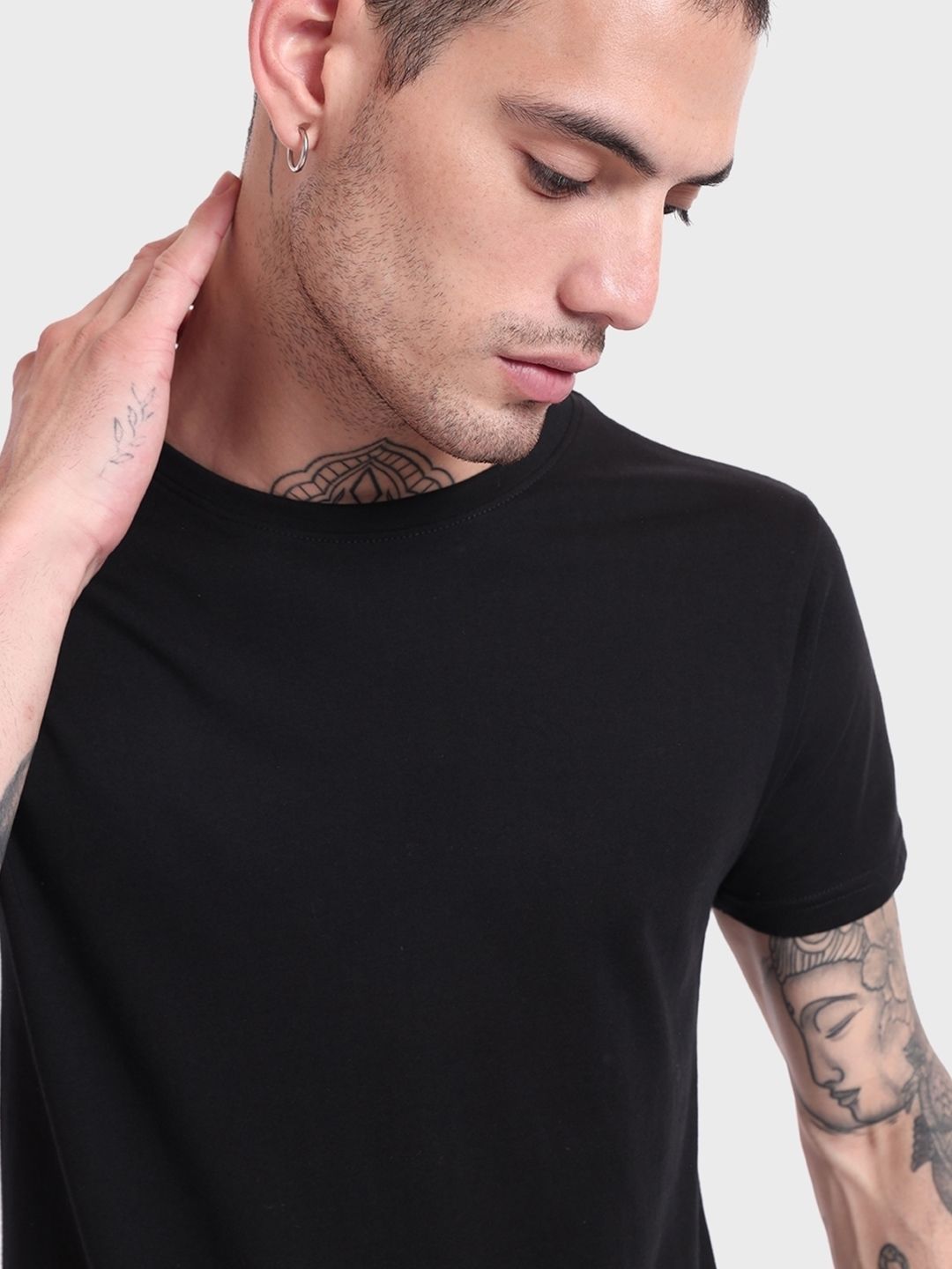 Bewakoof Men Black Pure Cotton T-shirt