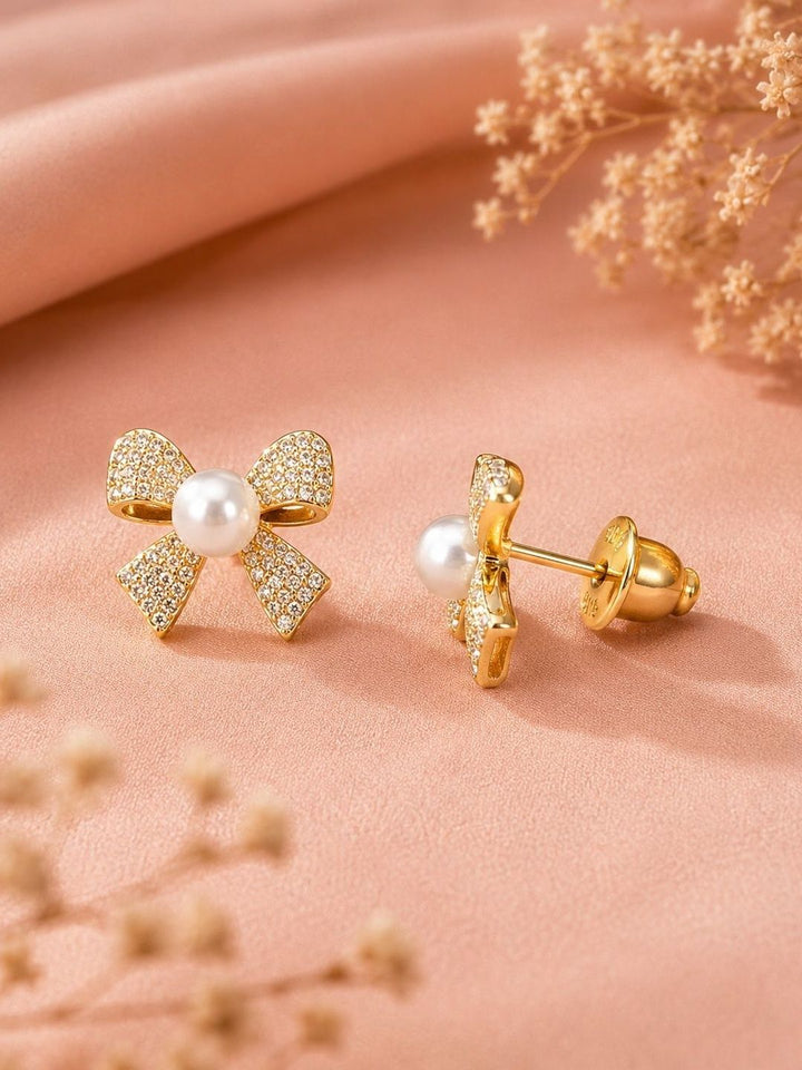 VOGUE PANASH Quirky Studs Earrings