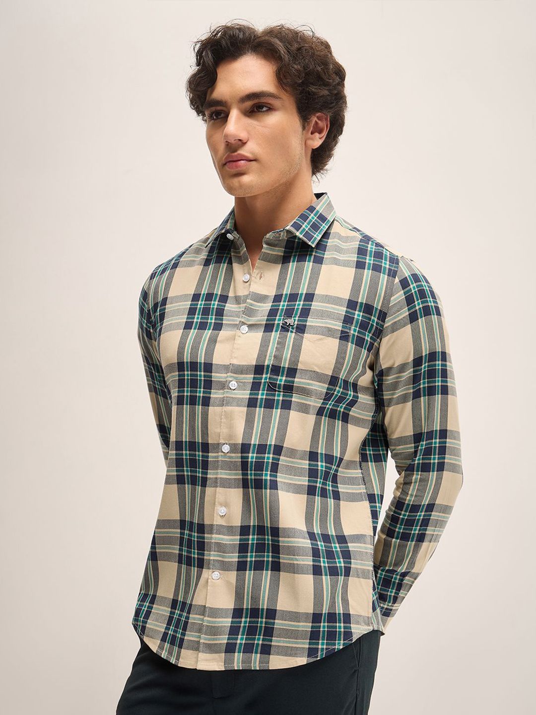 THE BEAR HOUSE Men Slim Fit Tartan Checks Casual Shirt
