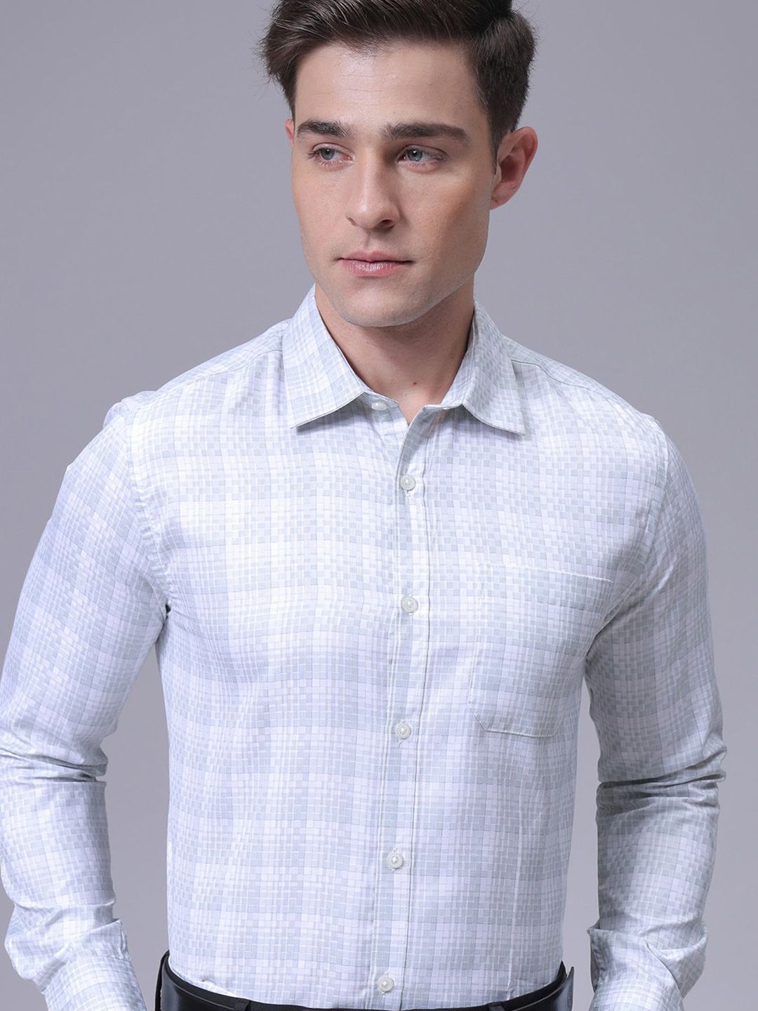 The Indian Garage Co. X Luxe Men Slim Fit Cutaway Collar Checked Formal Shirt