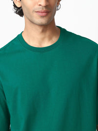 Bewakoof Men Solid Round Neck Cotton Oversized T-shirt