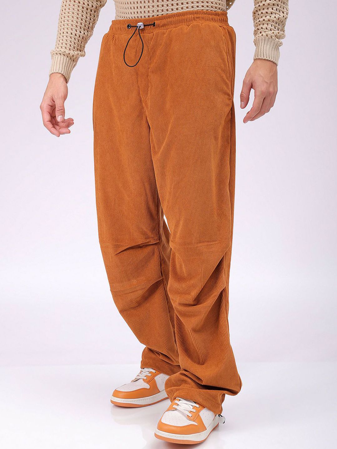 The Indian Garage Co Men Textured Tapered Fit Pleated Joggers