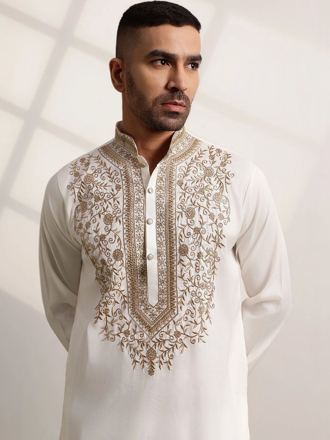 Anouk Men Ethnic Motifs Embroidered Regular Kurta with Trousers