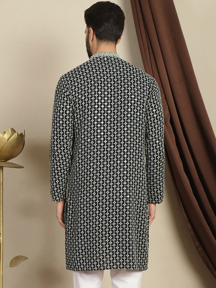 Anouk Geometric Printed Mandarin Collar Thread Work Lengan Panjang Cotton Kurta