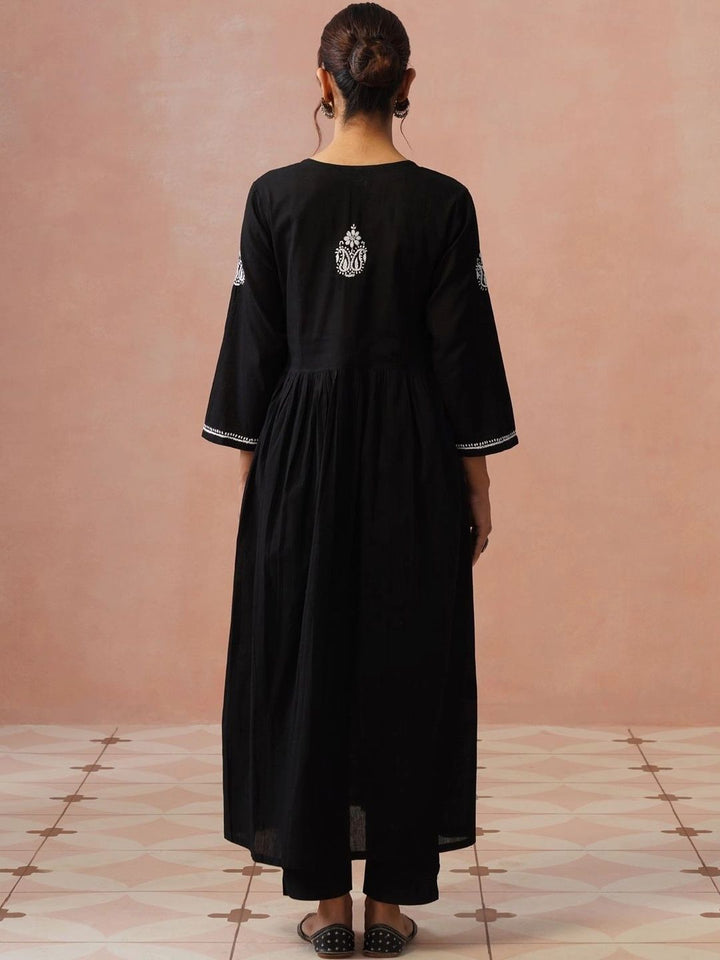 House of Chikankari Women Embroidered Chikankari Kurta