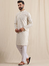 Motif Etnik Anouk Bersulam Kolar Mandarin Kurta Jodhpuri Dengan Piyama & Jaket Nehru