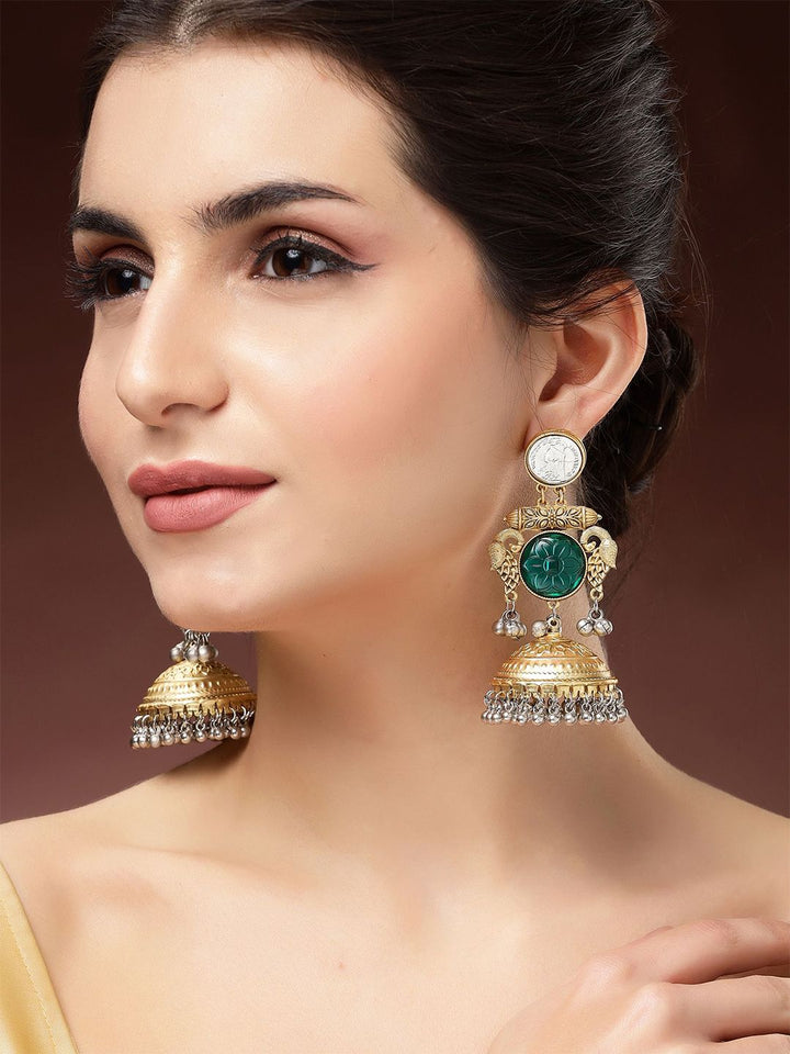 KARATCART Gold-Plated Dome Shaped Bird Motif Kundan Studded & Beaded Jhumkas