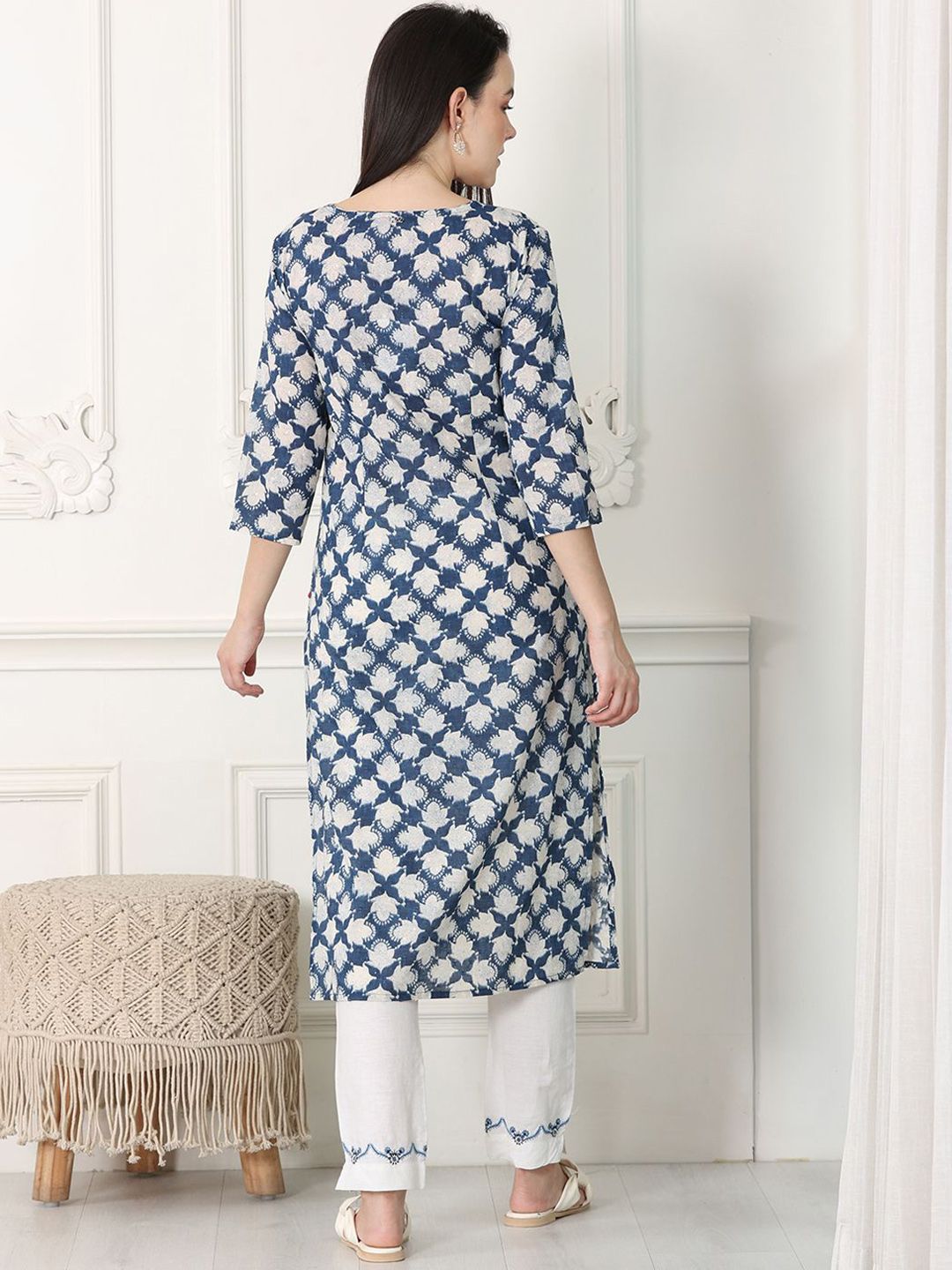 W Women Geometric Flared Sleeves Kurta
