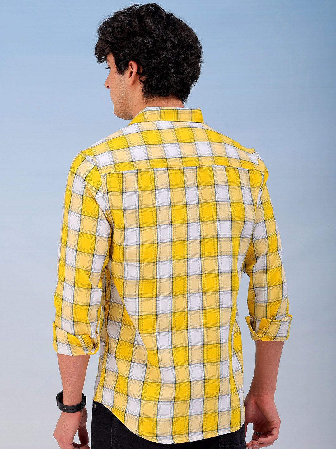 The Indian Garage Co Men Spread Collar Checked Cotton Slim Fit Casual Shirt