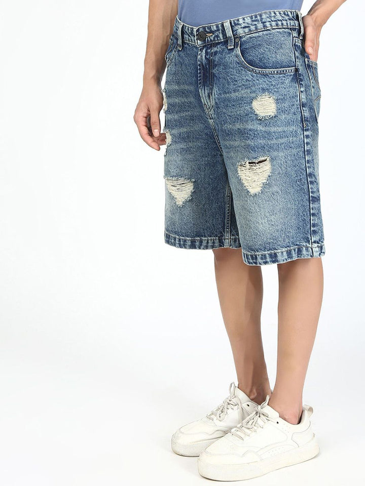 Bene Kleed Men Relaxed Distressed Denim Shorts