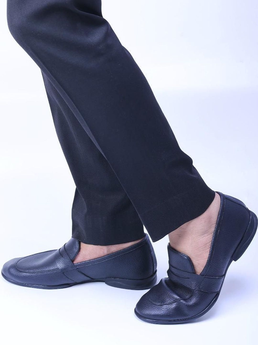 MONKSTORY Men Black PU Loafers